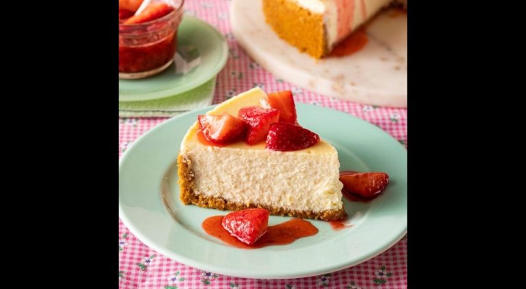 Make Your Dessert Table Shine with These Stunning Cheesecake Recipes