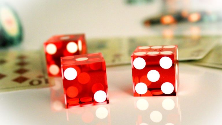 How Kenhacai Bet88 Stands Out in the Online Gambling Market