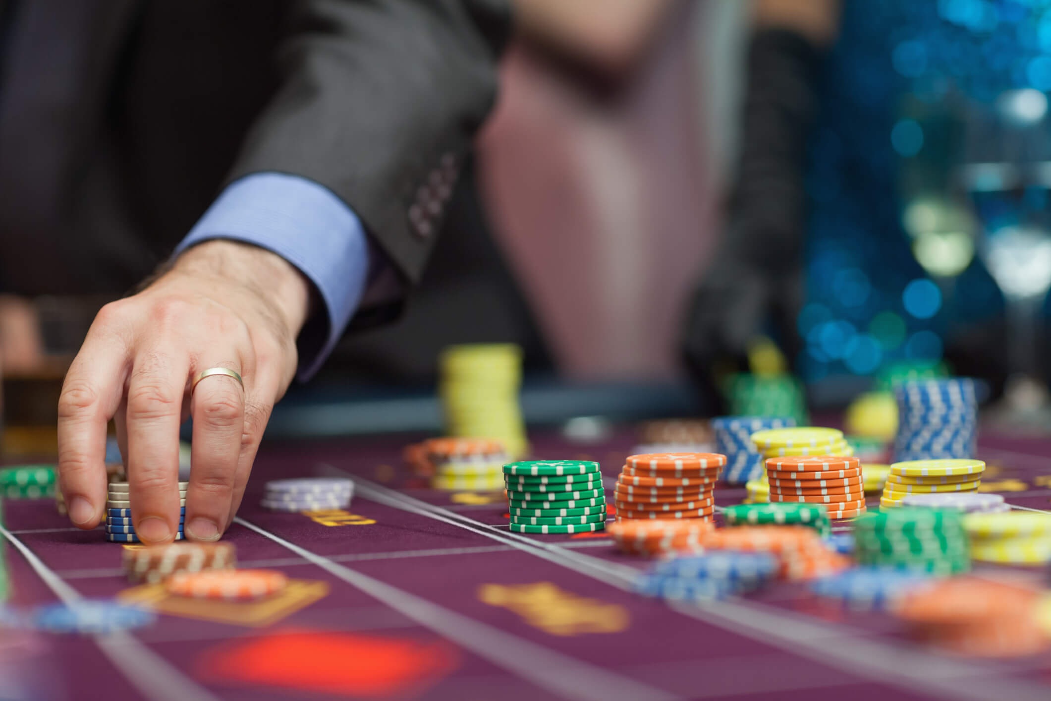 Online Casino Games vs. Real Casinos: What’s Better